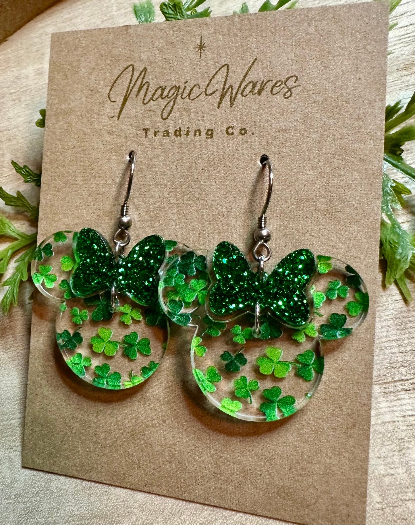 Lucky Minnie, Green Glitter Minnie Bow Dangle, Laser cut Four Leaf Clover Pattern Acrylic Earrings, handmade earrings, St. Patricks Day