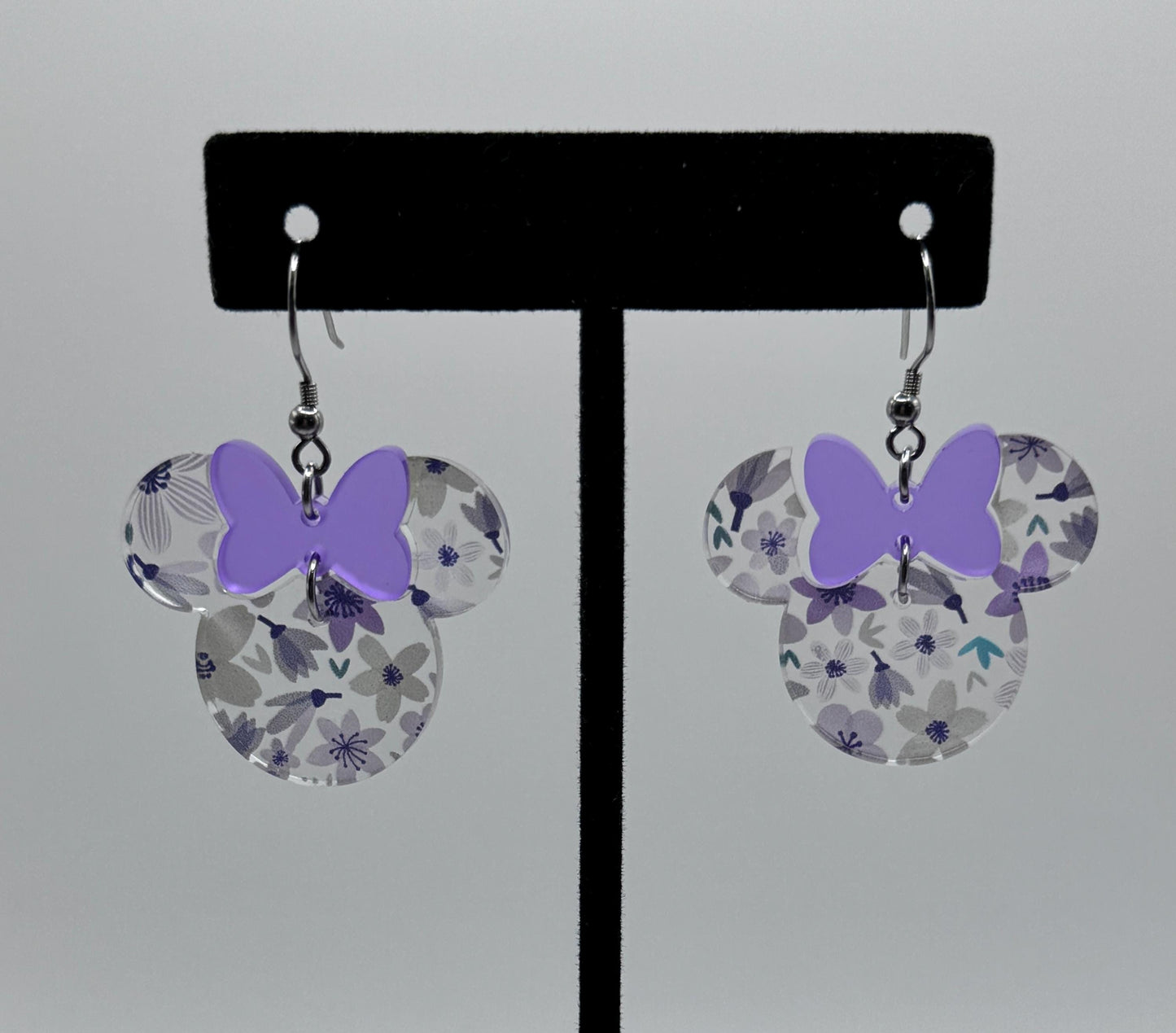 Lavender Floral Minnie Bow Dangle Earrings, Laser cut Acrylic Purple Floral with Matte Purple Bow, Floral earrings, Purple Floral earrings