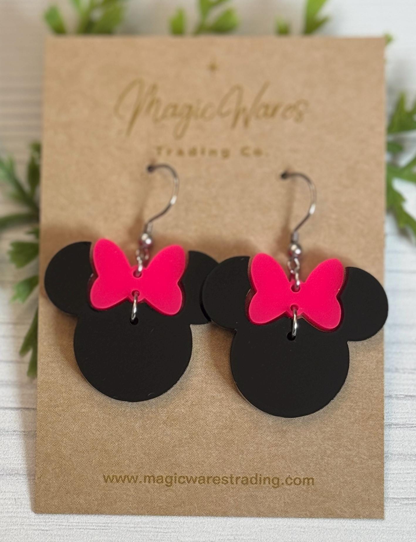 Hot Pink Minnie Bow Dangle Earrings, Laser Acrylic Earrings Hot Pink and Black Mouse head earrings, Valentines Earrings, Hot pink earrings