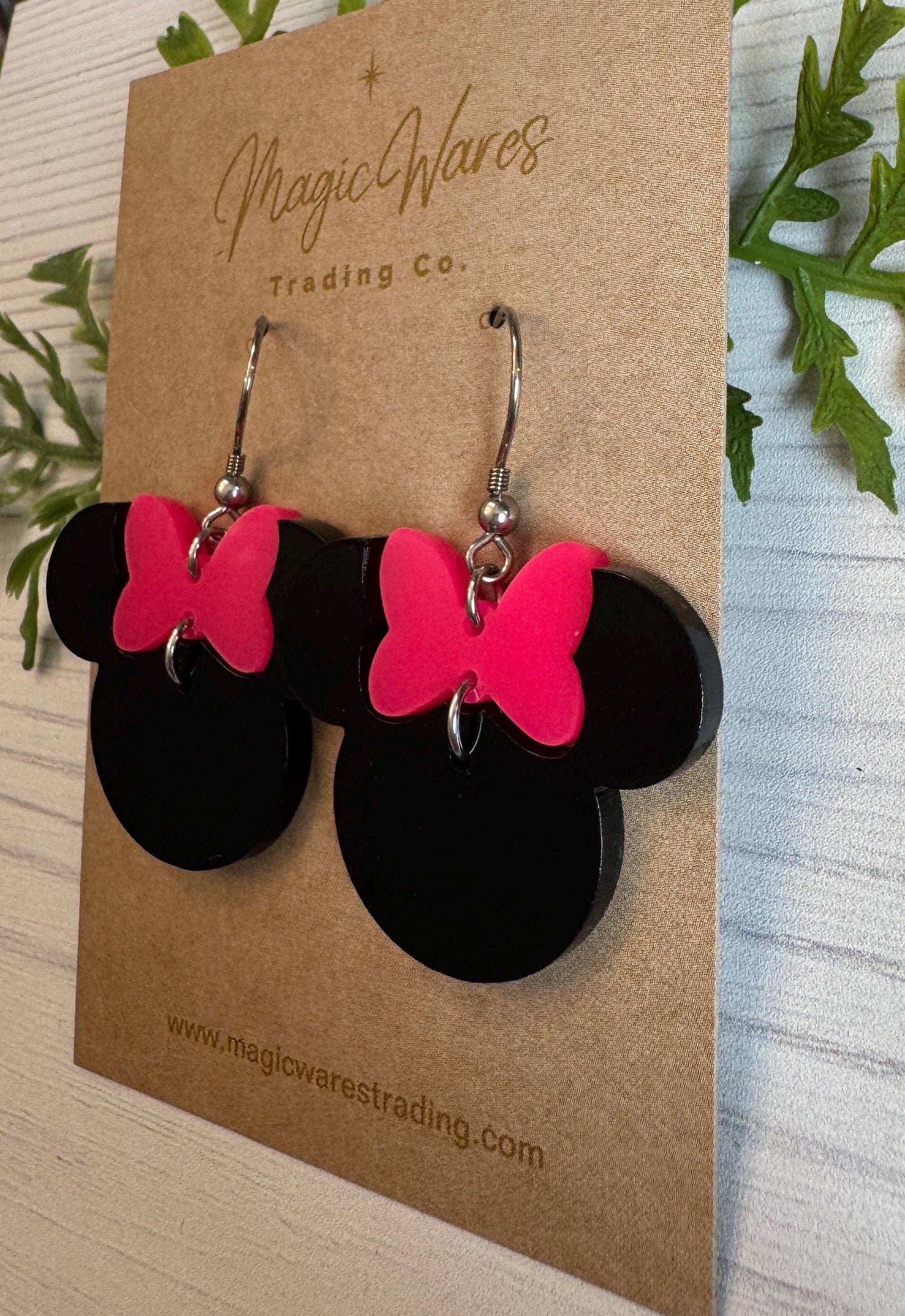 Hot Pink Minnie Bow Dangle Earrings, Laser Acrylic Earrings Hot Pink and Black Mouse head earrings, Valentines Earrings, Hot pink earrings