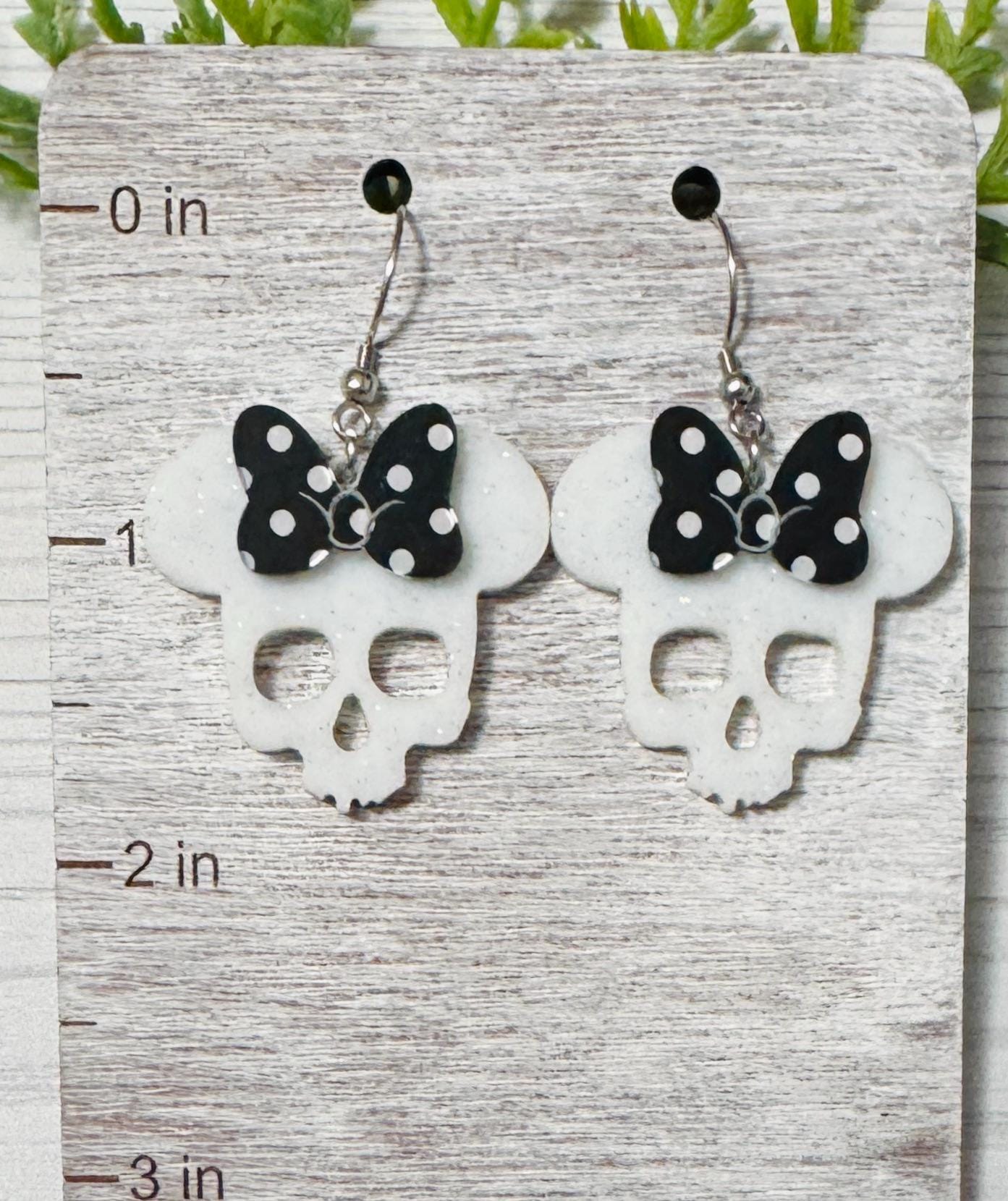 Minnie Skull White Glitter Acrylic Earrings, Black and White Polka Dot Bow Mouse Skull Dangle Earrings, Halloween Party Earrings