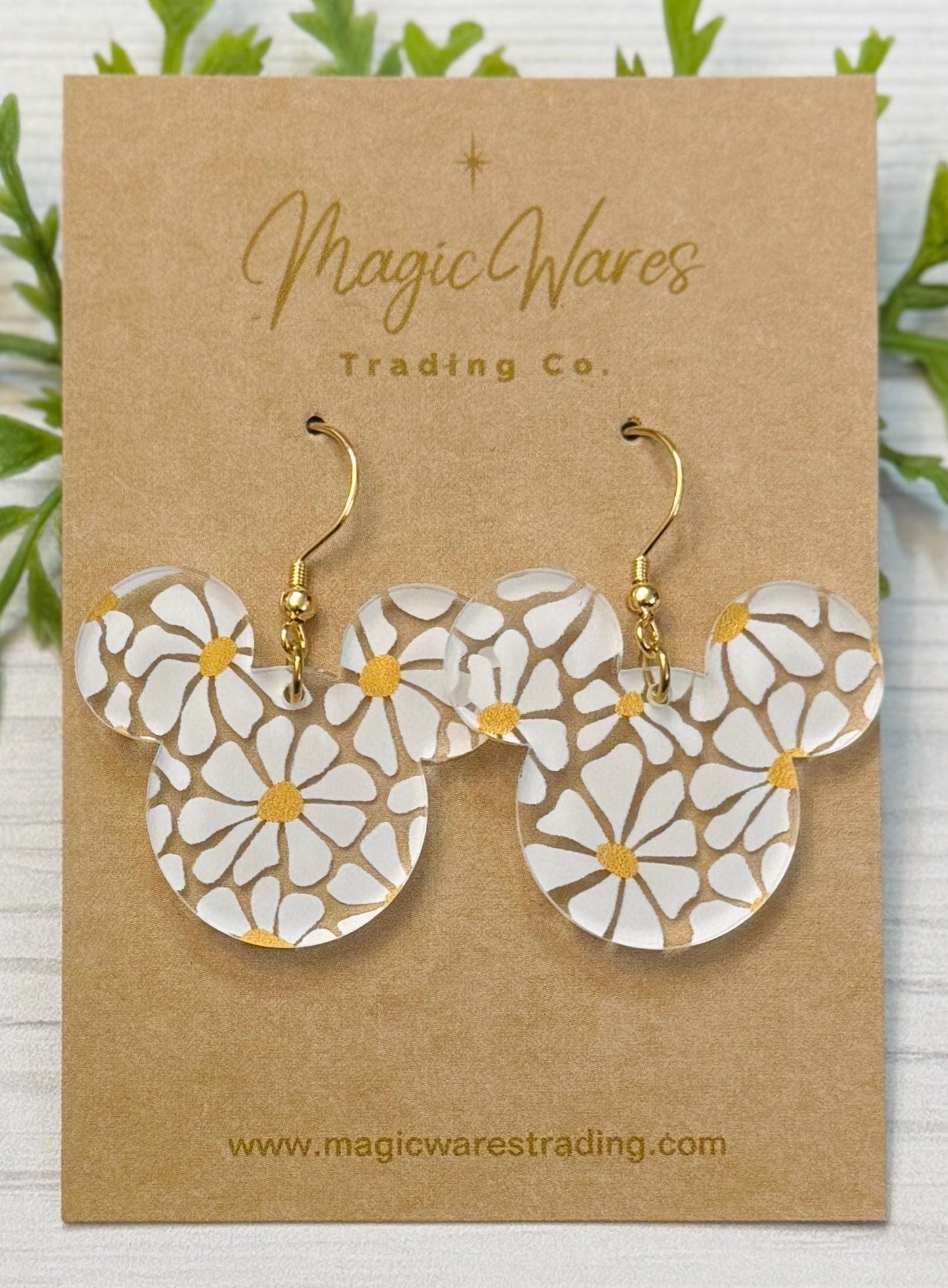 Wavy Daisy Mouse Dangle Earrings, Daisy Floral Pattern Acrylic, Spring Floral lightweight dangle earrings, Magical Earrings