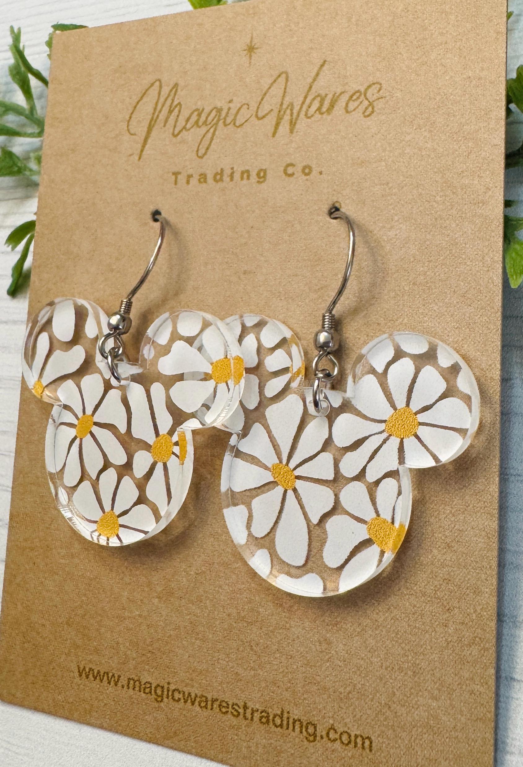Wavy Daisy Mouse Dangle Earrings, Daisy Floral Pattern Acrylic, Spring Floral lightweight dangle earrings, Magical Earrings