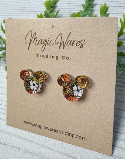 Retro Floral Stud Laser cut Crystal Acrylic Earrings, Pierced earlobe hypoallergenic post earrings, 1970s inspired Floral earrings